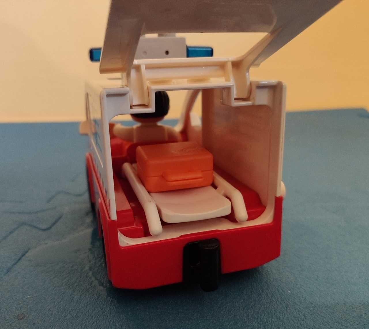 Klocki Lego Duplo ambulans karetka lekarz nosze 4979