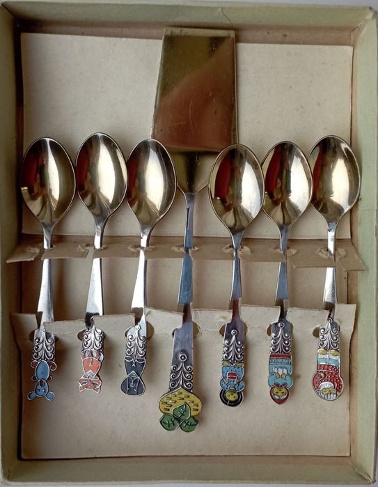 Продам казковий набір для чаювання мельхіор СРСР 
Чарівний і рідкісний