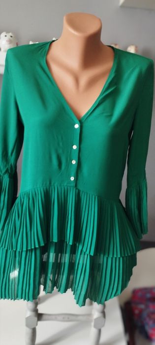 Śliczna sukienka Zara