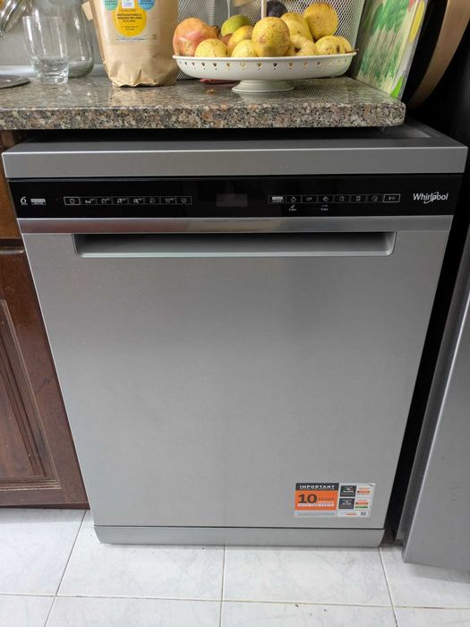 Máquina de lavar Loiça - Whirlpool