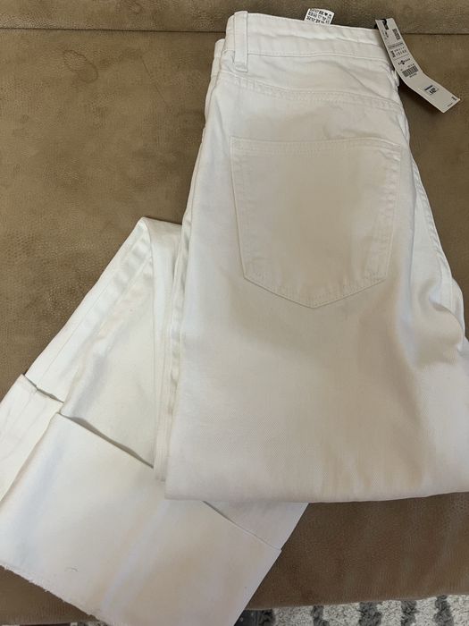 Джинси білі з підворотом Zara
