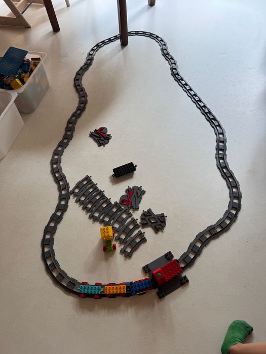 Duuuuży Pakiet klocków DUPLO. Dwa duże pojemniki .