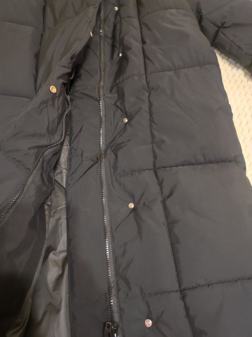 Зимова куртка пуховик розмір М (46) новий