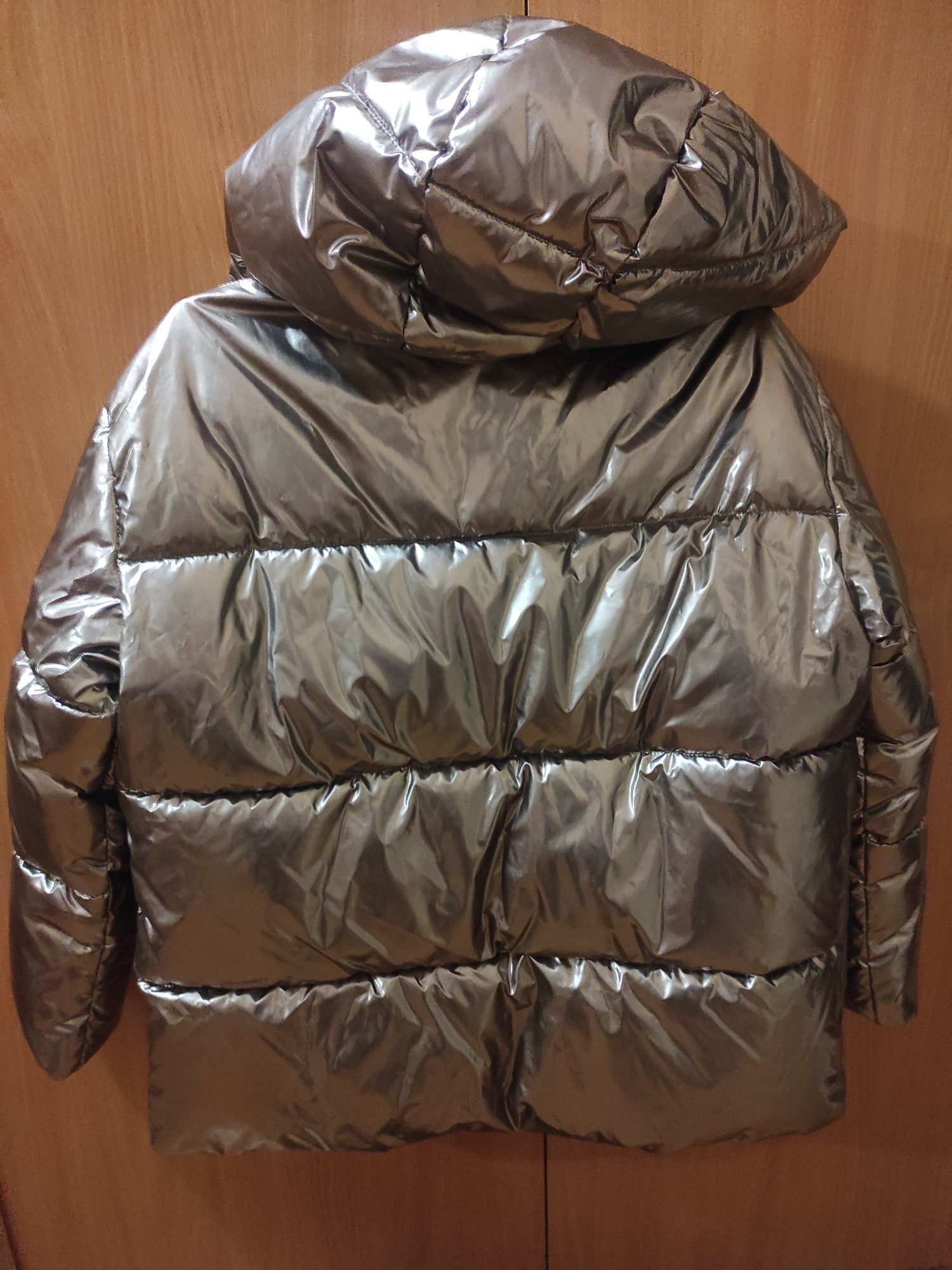 Продам женская куртка ZARA размер М