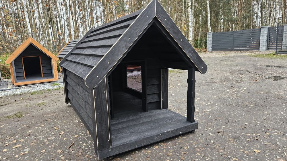 Naturalna drewniana buda dla psa XXL współpraca ze schroniskami