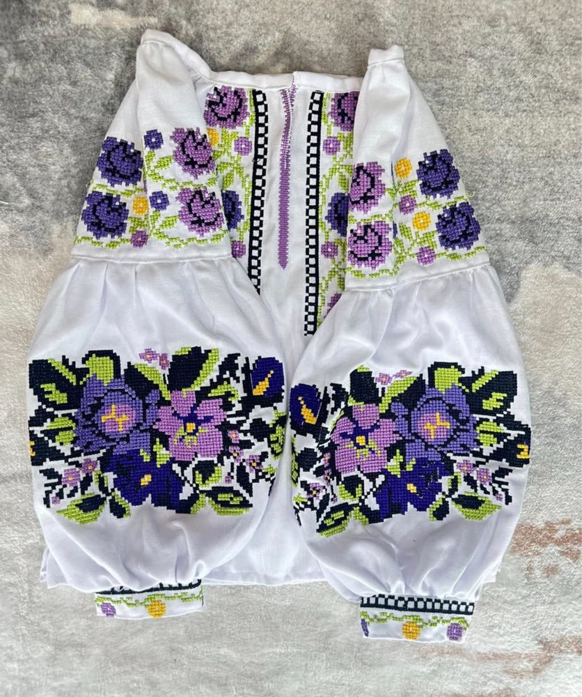 Вишиванка для дівчинки