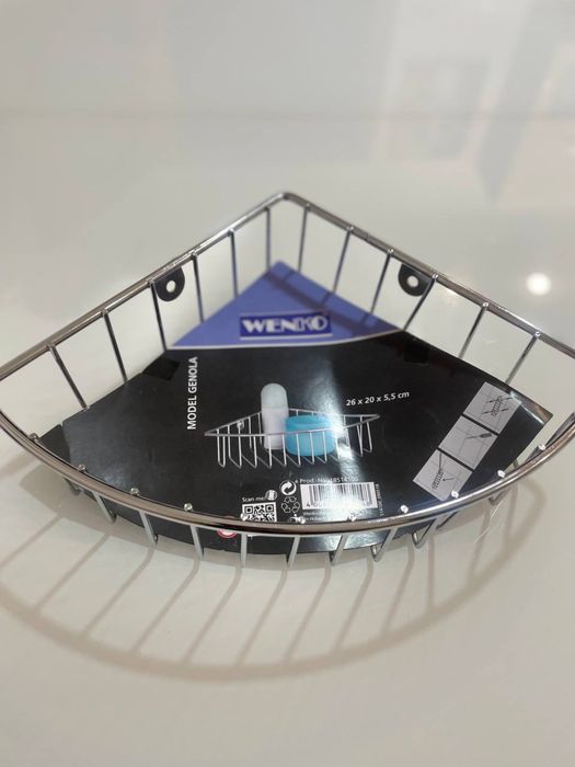 Нова кутова полиця у ванну кімнату Wenko