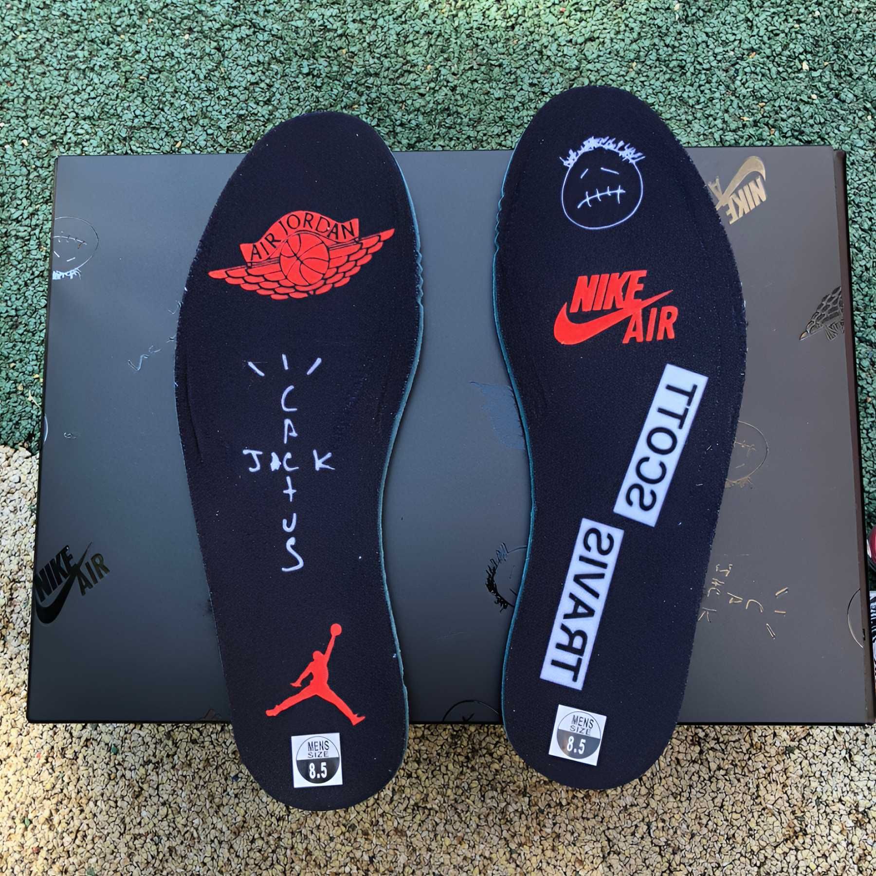 Travis Scott x Air Jordan 1 Low OG “Black Phantom”