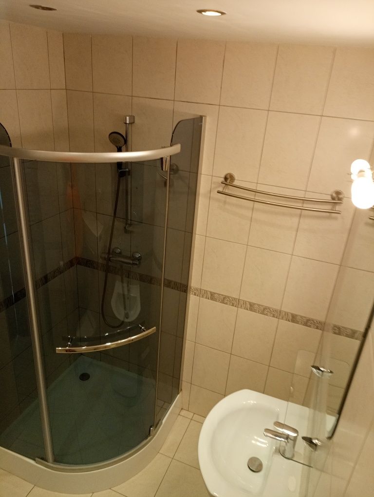 Mieszkanie 48m2 do wynajęcia 2 piętro , 2 pokoje  .
