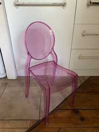 Różowe krzesełko dla dzieci