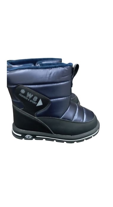 Зимове взуття на хлопчика, розпродаж