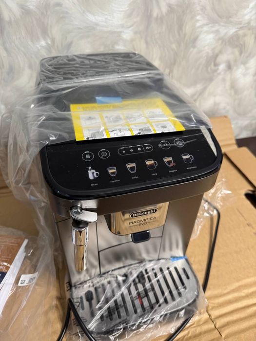 Кавоварка DELONGHI Magnifica Evo