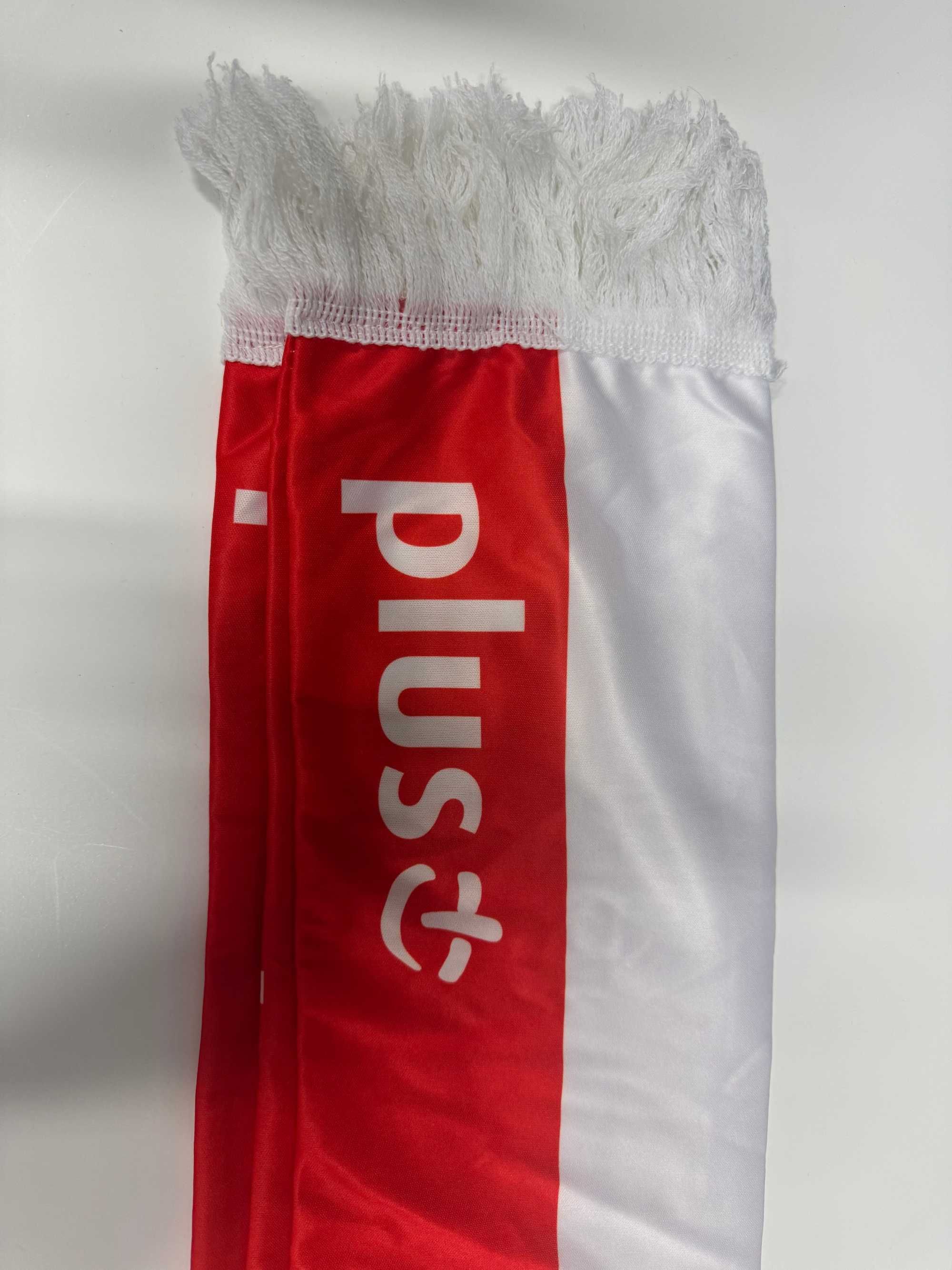 Szalik kibica z logo Plusa