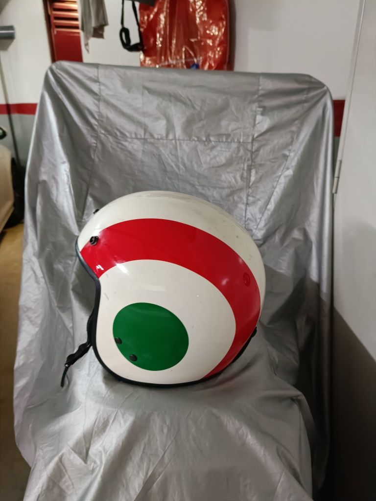 Capacete de mota