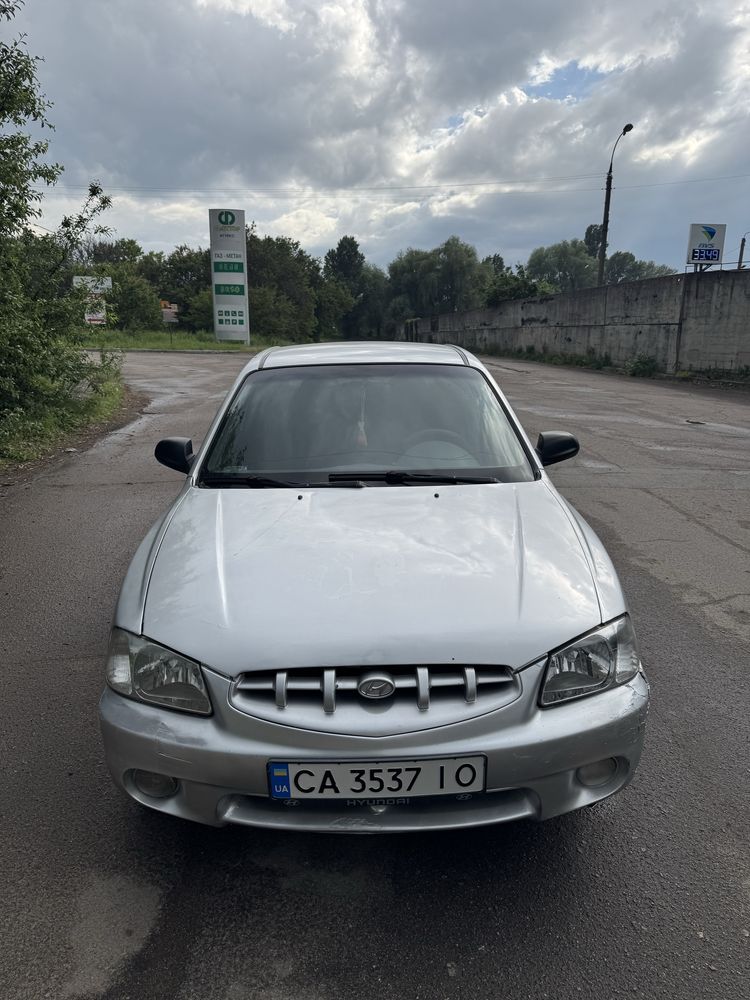 Hyundai Accent               .
