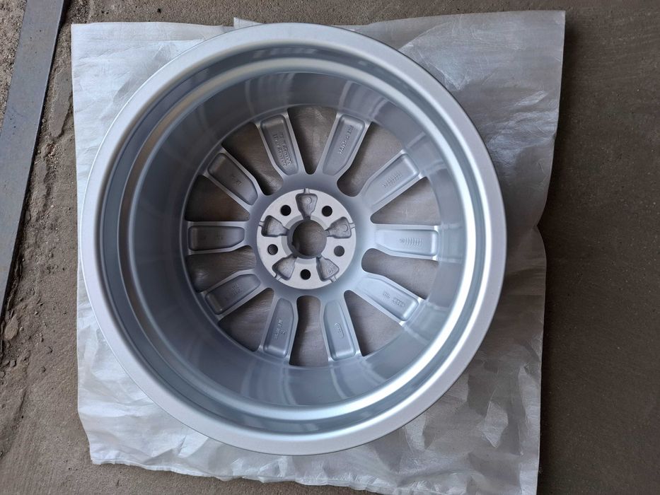 Felga AUDI A1  oryginalna nowa 17 cali