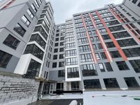 Продам велику 2к квартиру
