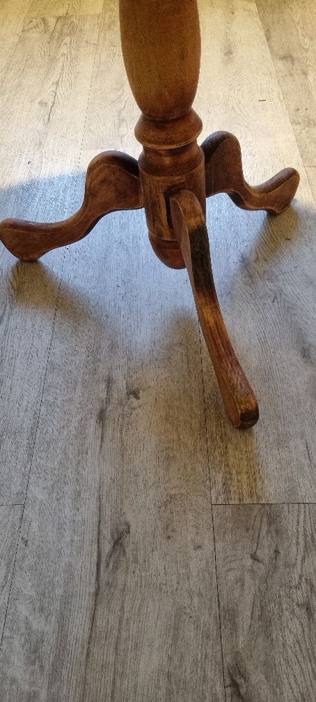 Stolik drewniany