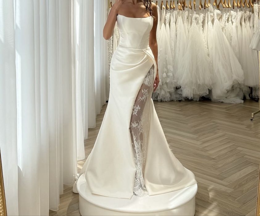 Весільна сукня та болеро