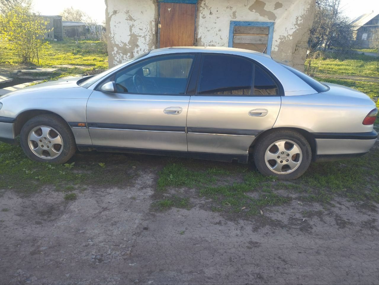 Продам OPEL OMEGA - 1998 г.в.