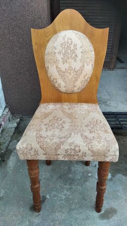 Krzesła drewniane antyki