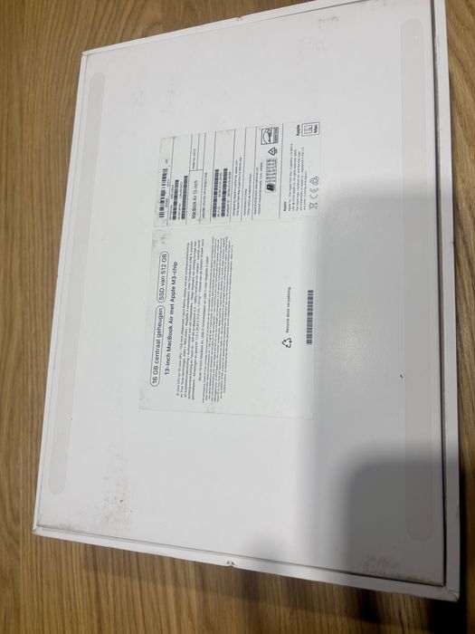 MacBook Air 13” 16GB/512GB M3