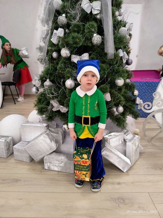 Карнавальний костюм зайчика, дракулы, санти , санты