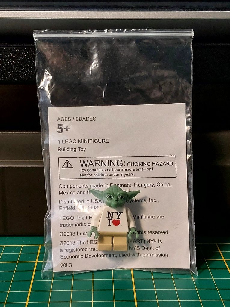 Lego NY Yoda polybag custom