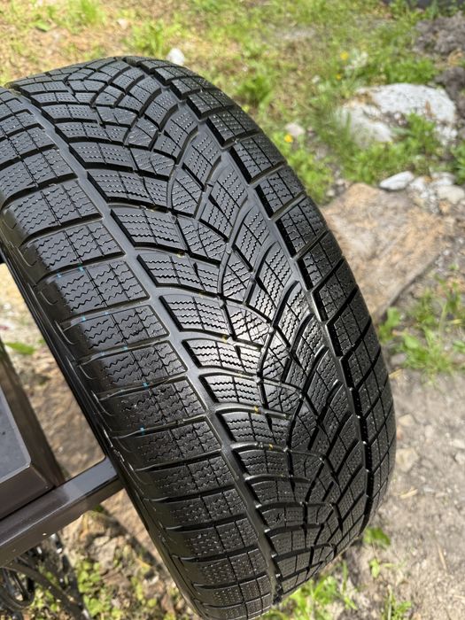 Шини GOOD YEAR 255/55 R 18
