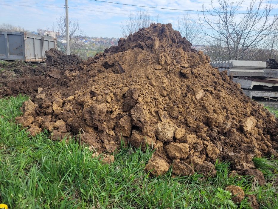 Глина земля грунт глину підсипка Продам доставка самоскид екскаватор