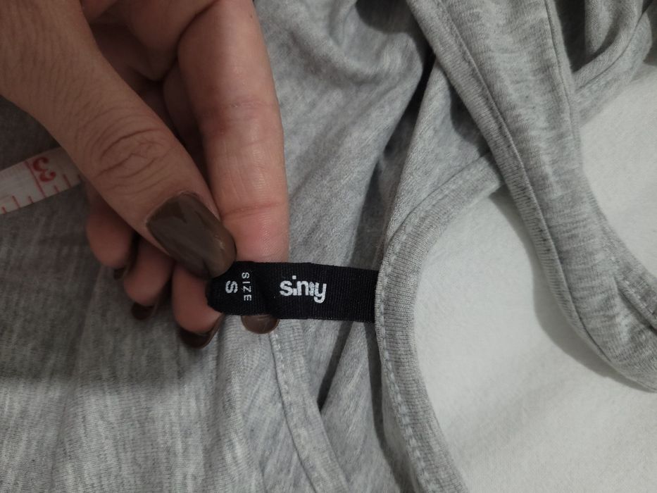 Szare body S Terranova
