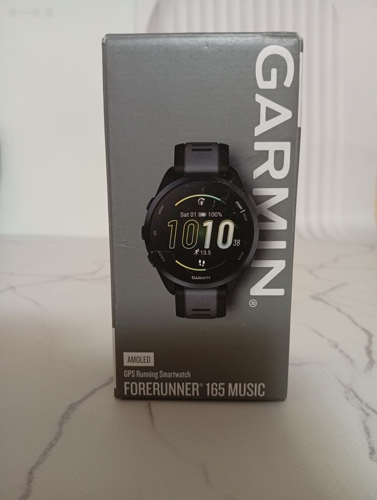 Смарт годинник Garmin Forerunner  165 MUSIC