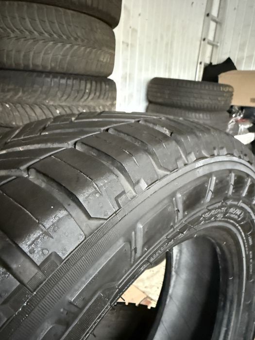 Шини Michelin 215/65/16C  Agilis CrossClimat