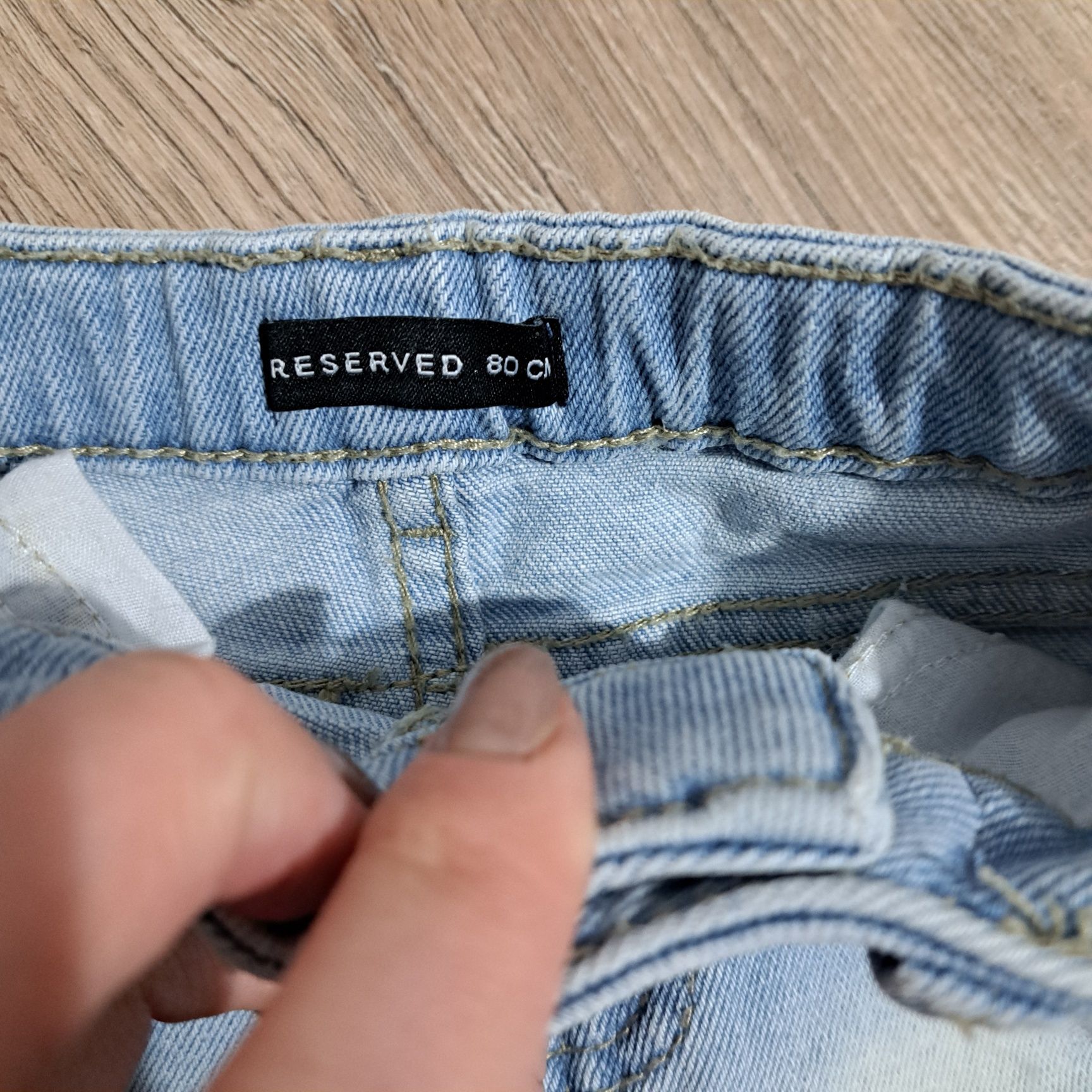 Spodenki jeansowe Reserved 80 nowe