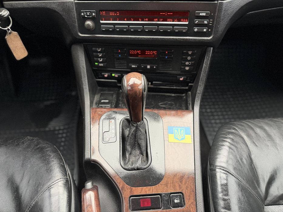 BMW 525 E39 2002 рік 2.5 дизель