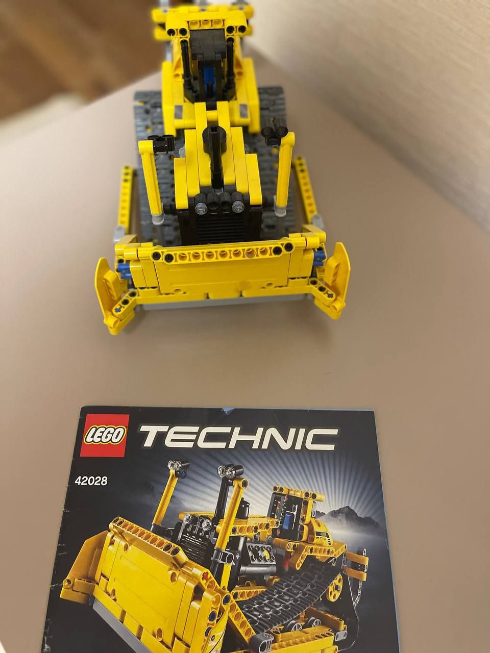 Lego Technic 42028