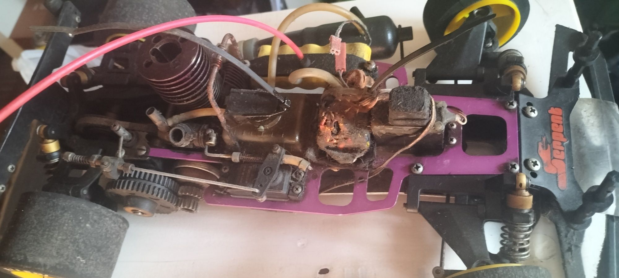 RC serpent, serpente nitro modelo vintage