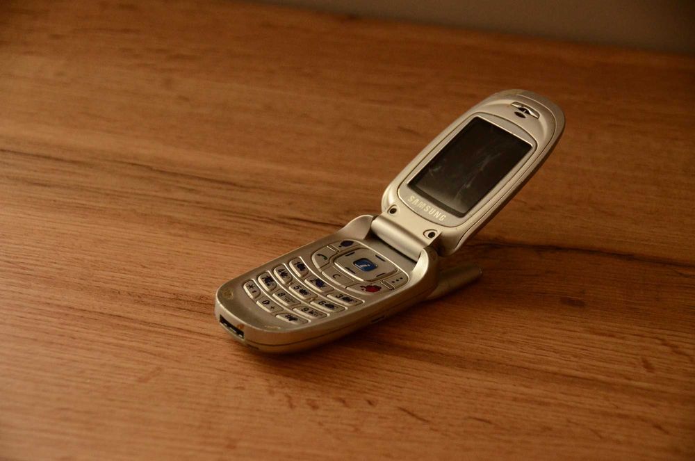 Телефони і планшет