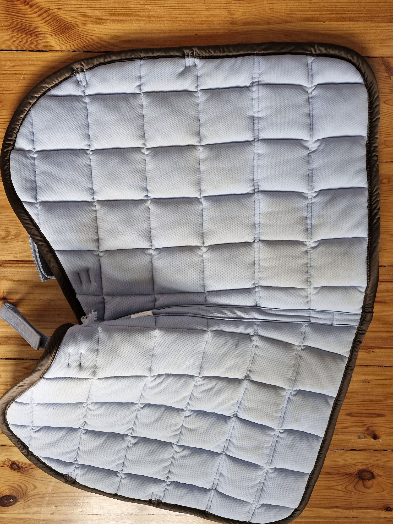 eskadron big square sky blue full vs