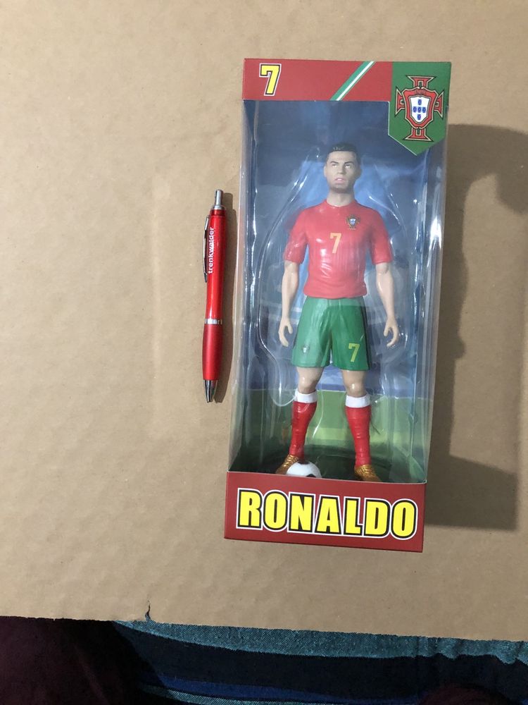Figura RONALDO Portugal boa qualidade.