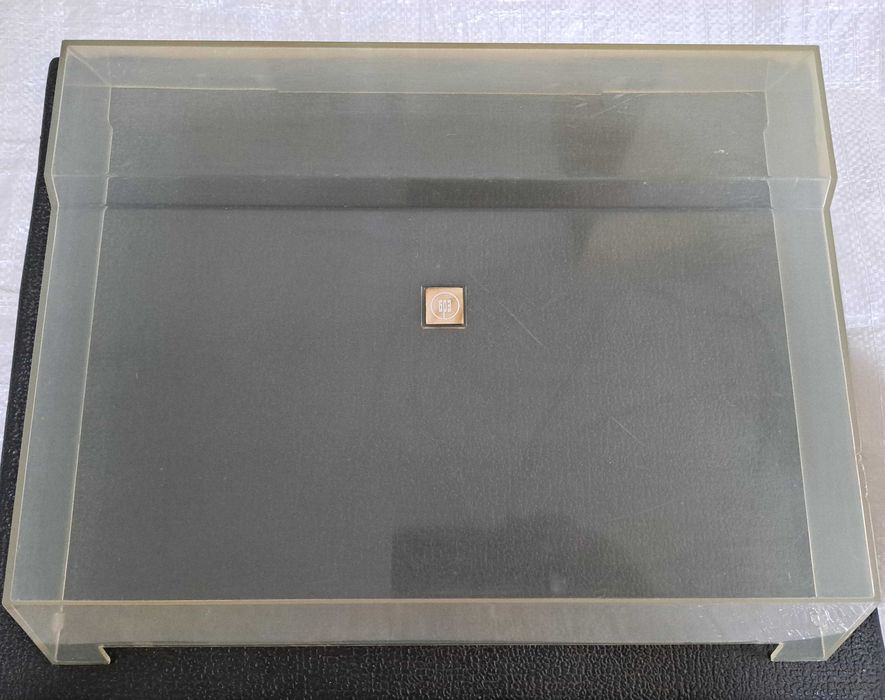 Кришка для електро програвача вінілових платівок Вега ЭП-110