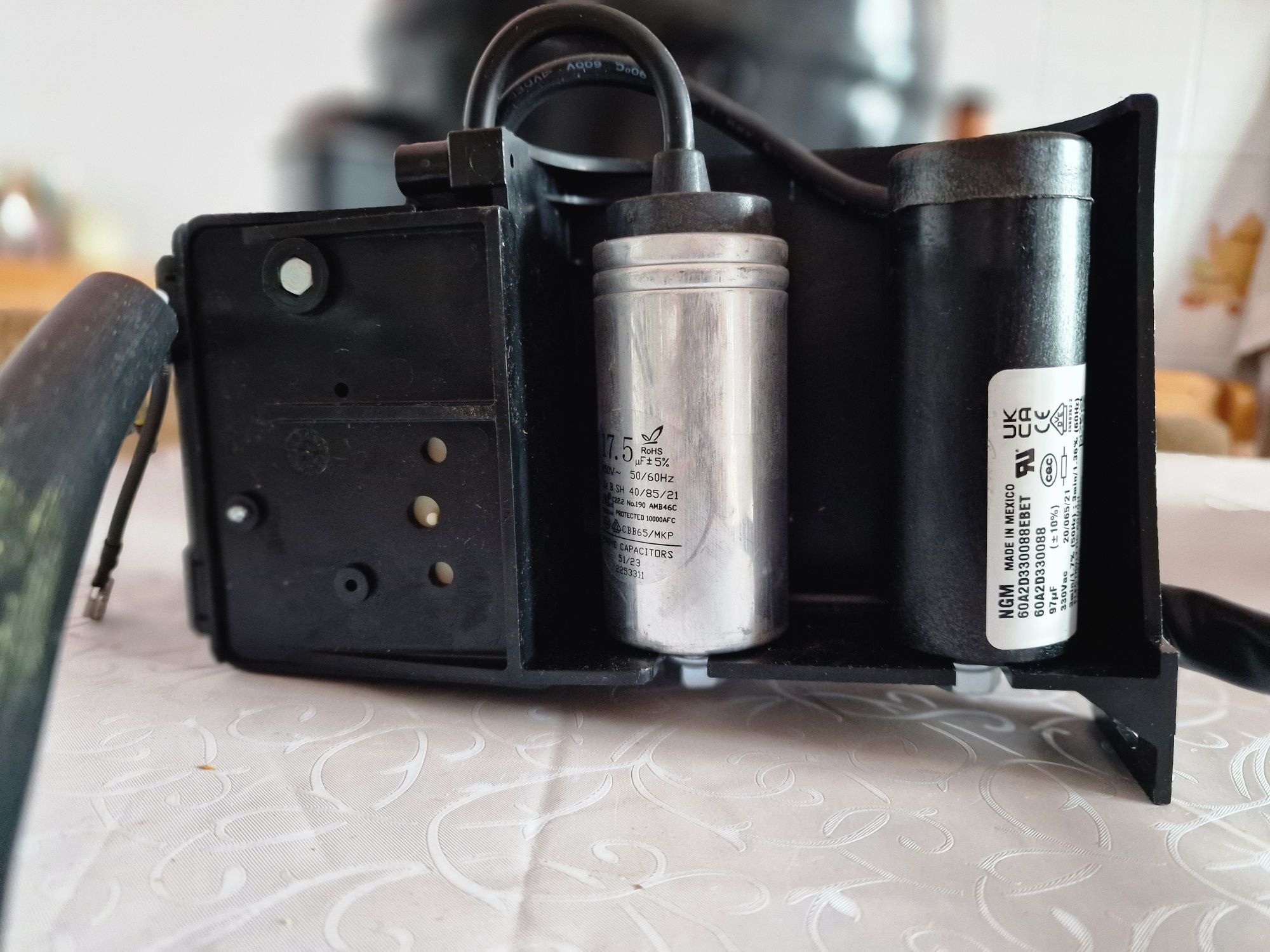 Компресор Embraco ND2210U