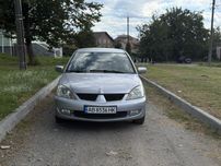 Mitsubishi Lanser