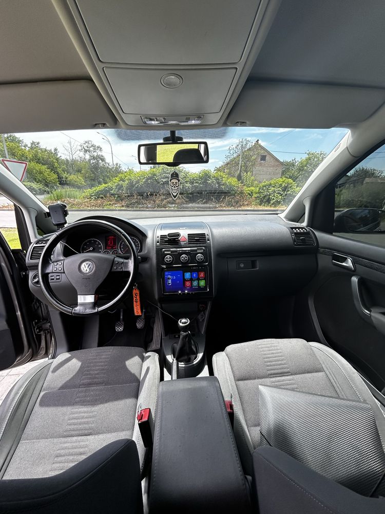 Volkswagen Touran 2007 года