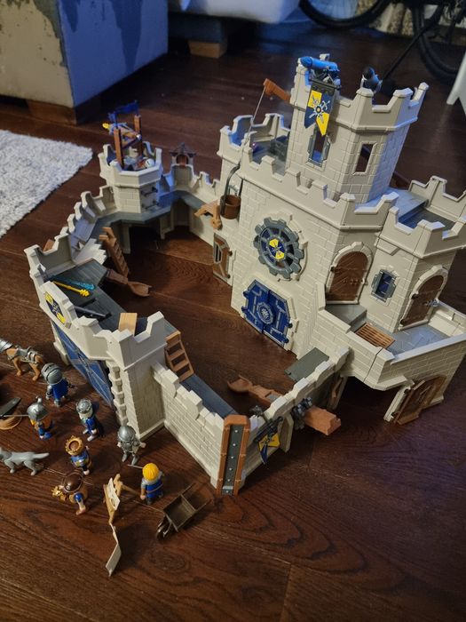 Zamek playmobile Novelmore70220