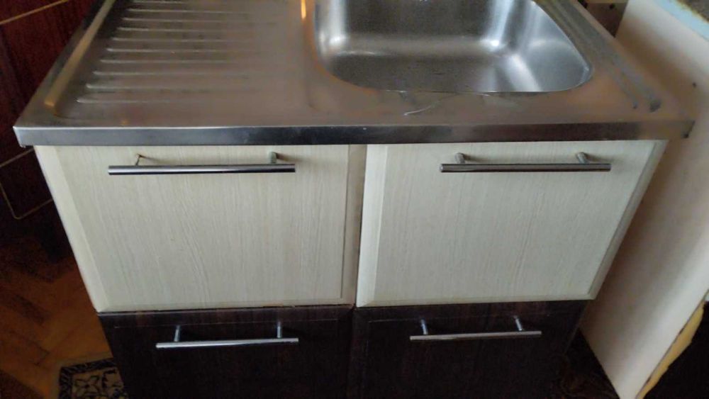 Продам кухню 2,5 м з мийкою і витяжкою