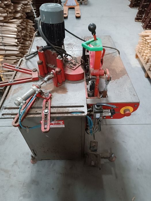 Maszyny do produkcji wianków że słomy