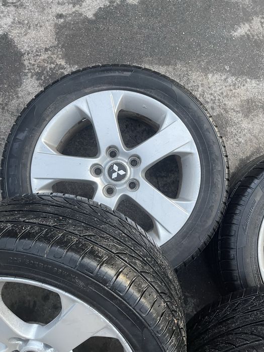 Колеса диски R17 5 х 114.3 резина Marshal 225 / 50