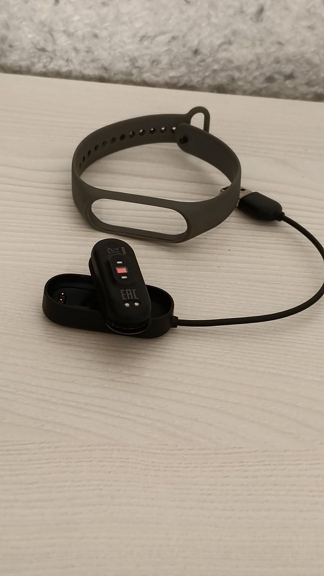 Фітнес часи Mi bent 4