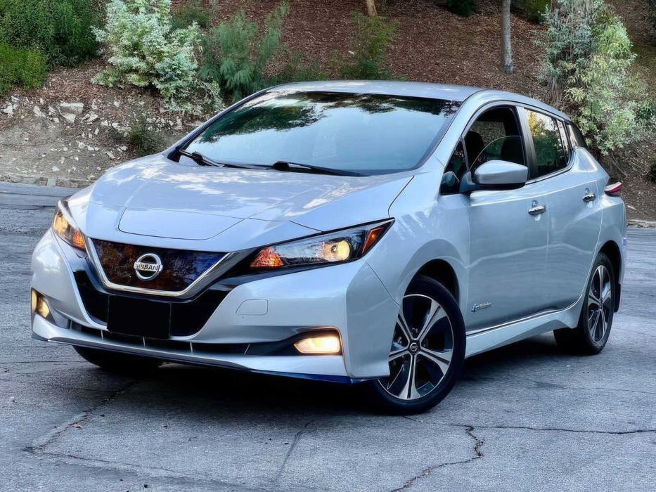 Nissan LEAF SV PLUS      2019